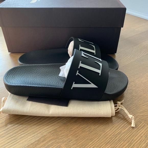 VALENTINO GARAVANI VLTN Logo-Embossed Slide UNISEX - Picture 12 of 15